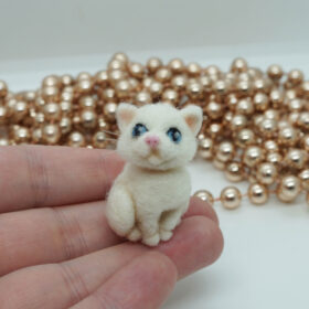 cat-miniature