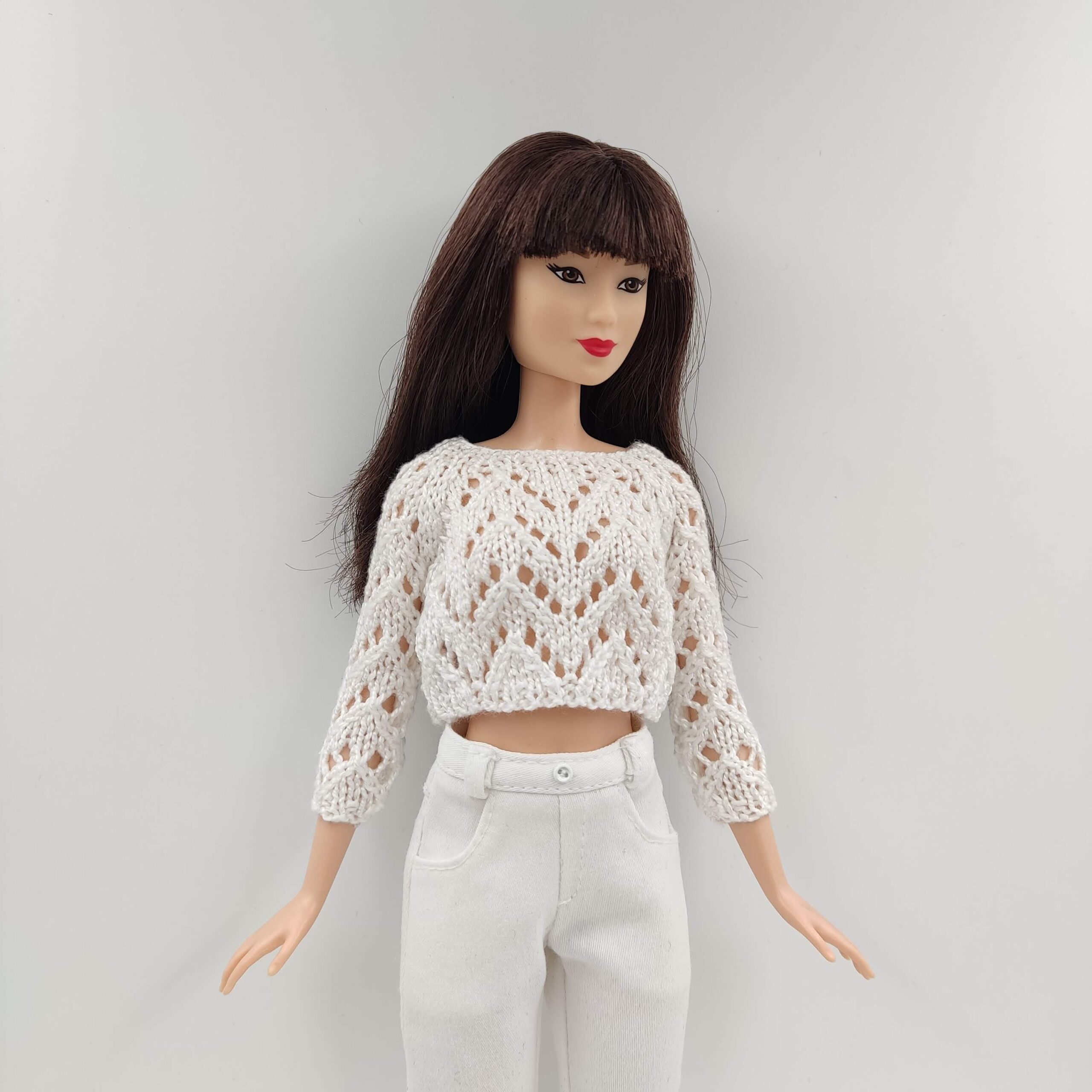 Sewing Clothes for Barbie: 24 Stylish Outfits for  