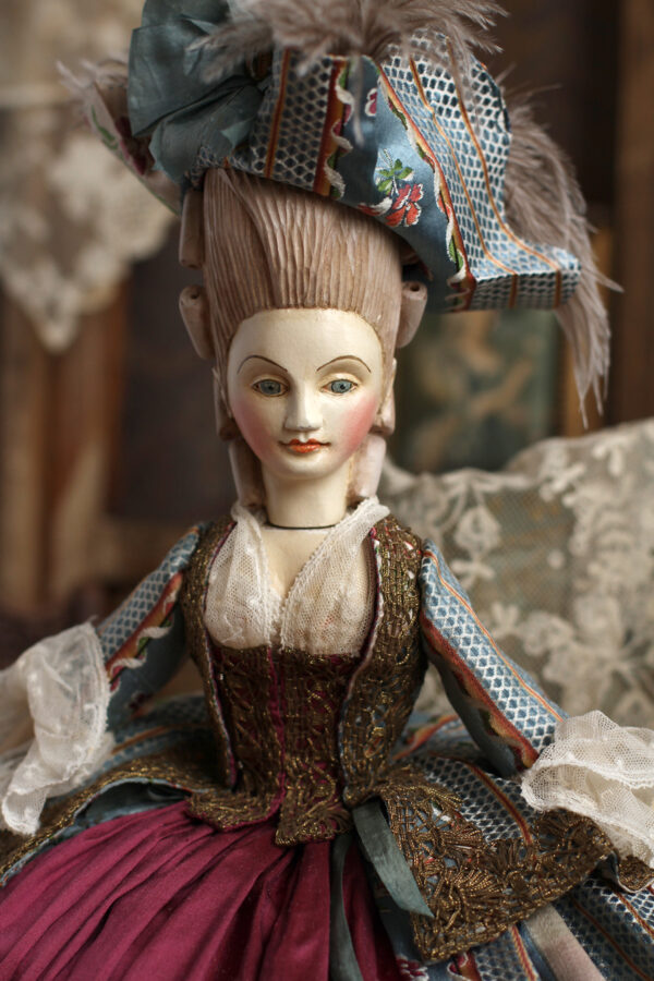 french court doll 28 19
