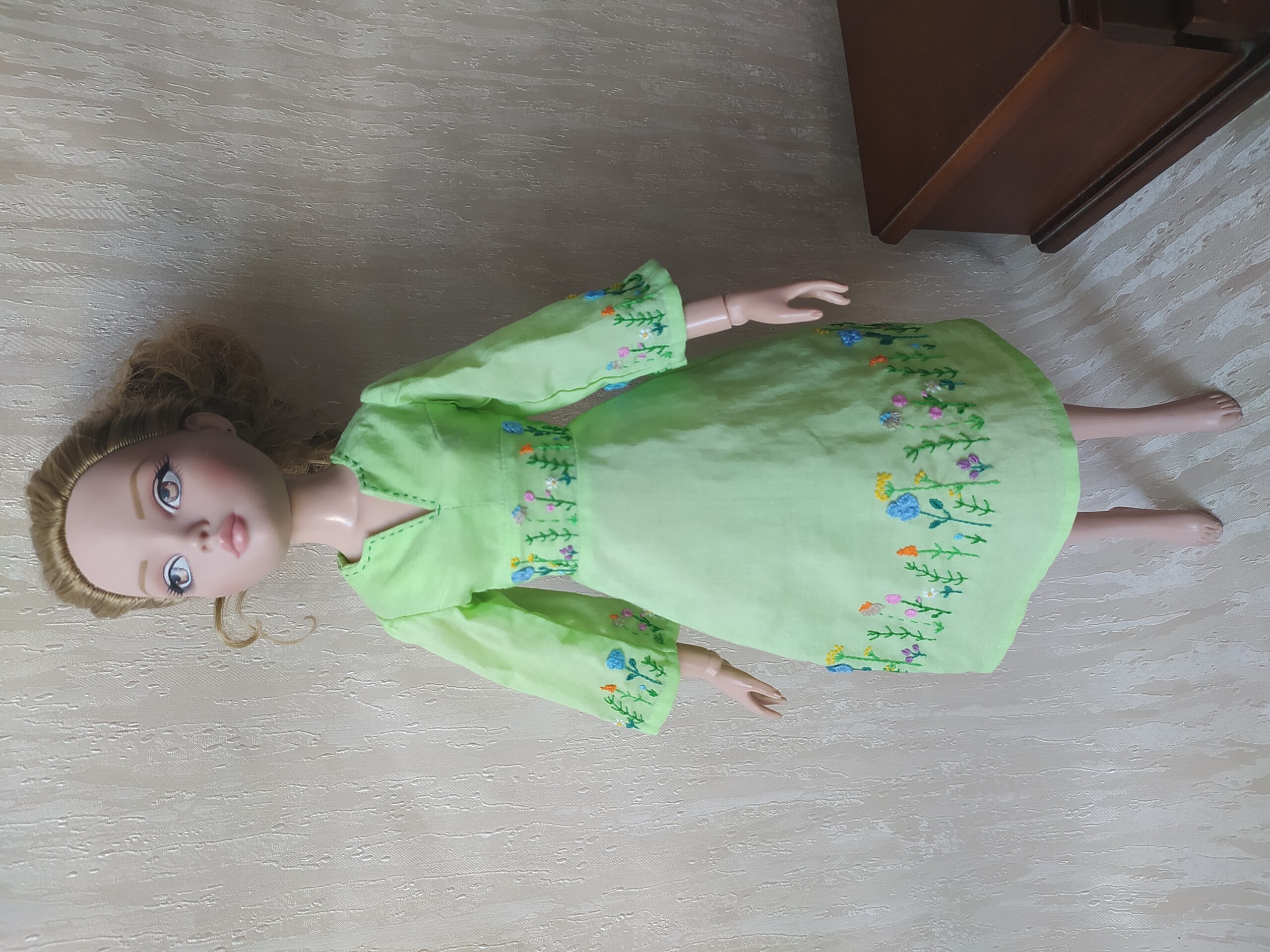 porcelain doll green dress Vee's Victorians Doll Clothes main image 1