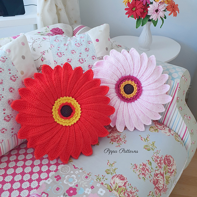 Crochet Rose Cushion Pattern Rose Pillow Crochet Photo Tutorial Crochet  Pattern 