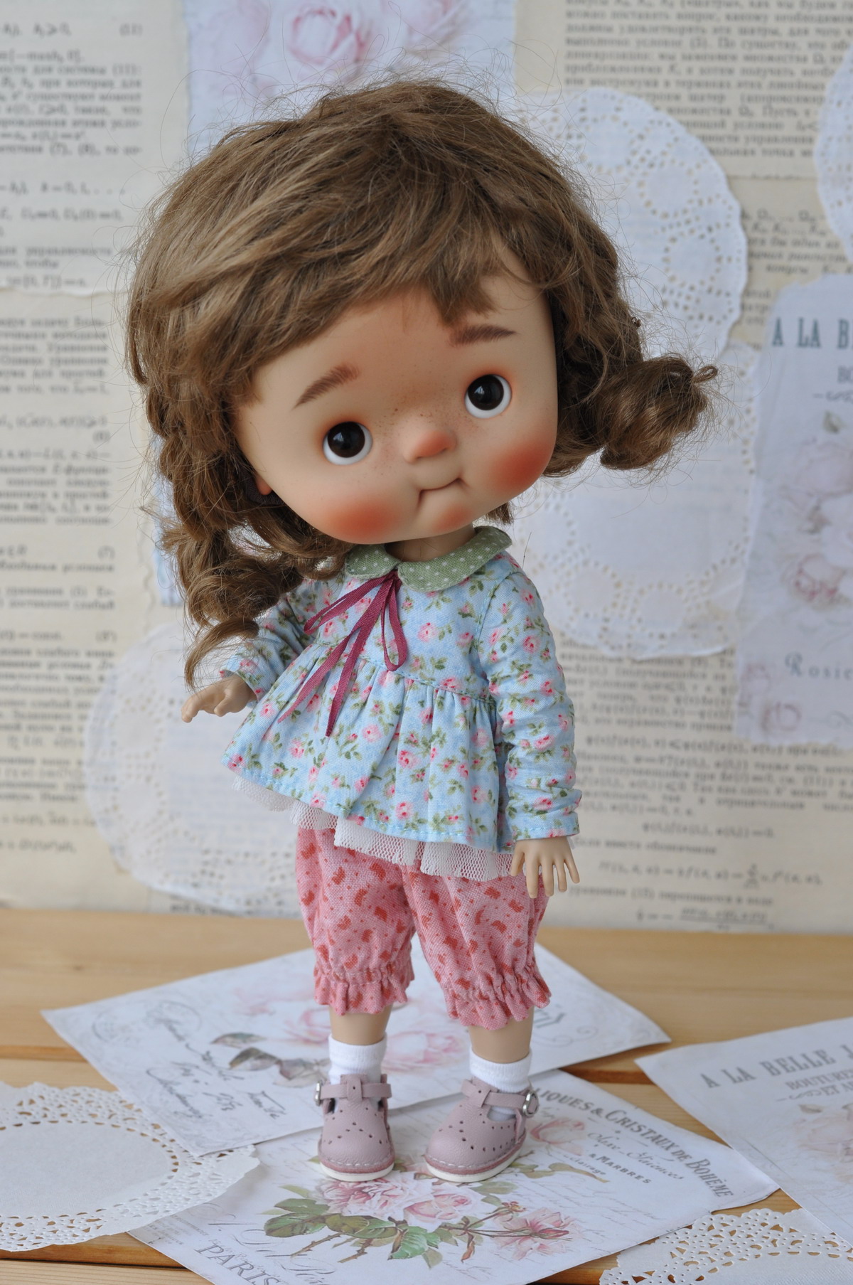 Qbaby doll blue blouse with small flowers and pink pants 3 dsc 0064