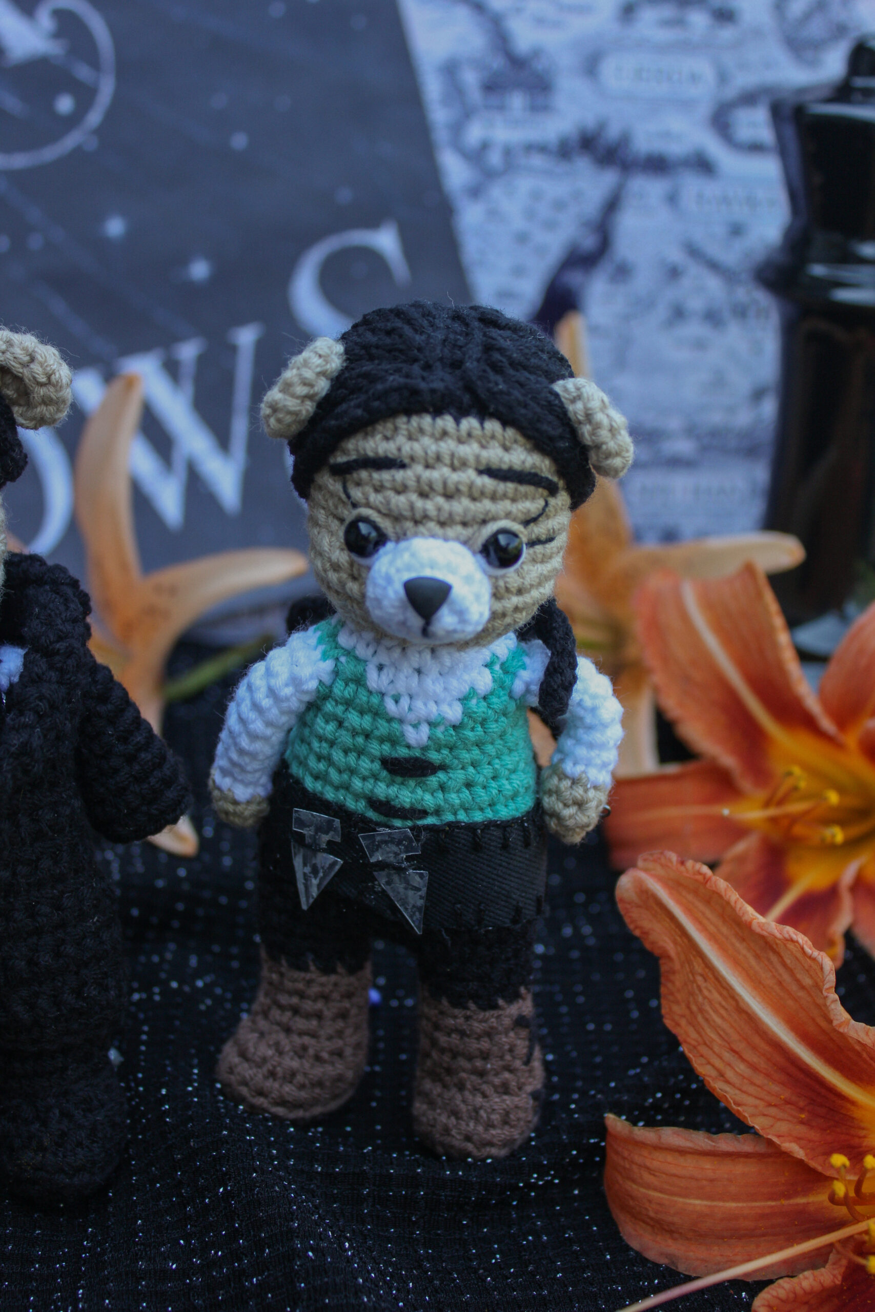 Collectible toy. Bear toy Inej Ghafa. Series Shadow and Bone. 5 Collectible toys Inej Ghafa. The character of the favorite series Shadow and Bone. Collection bears.