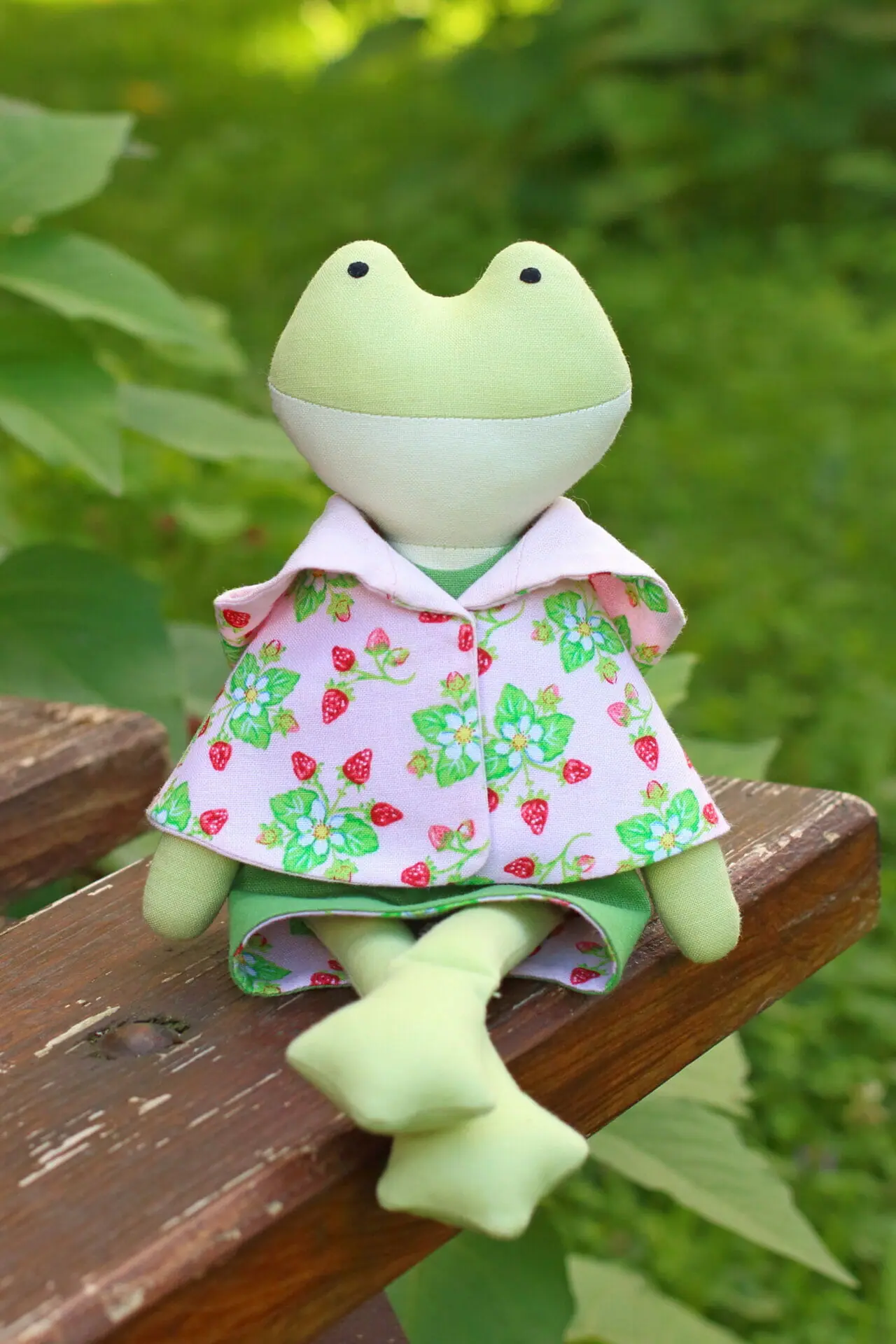 PDF Large Frog Doll Sewing Pattern - DailyDoll Shop