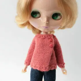 PDF pattern Coral cardigan for Blythe doll, front