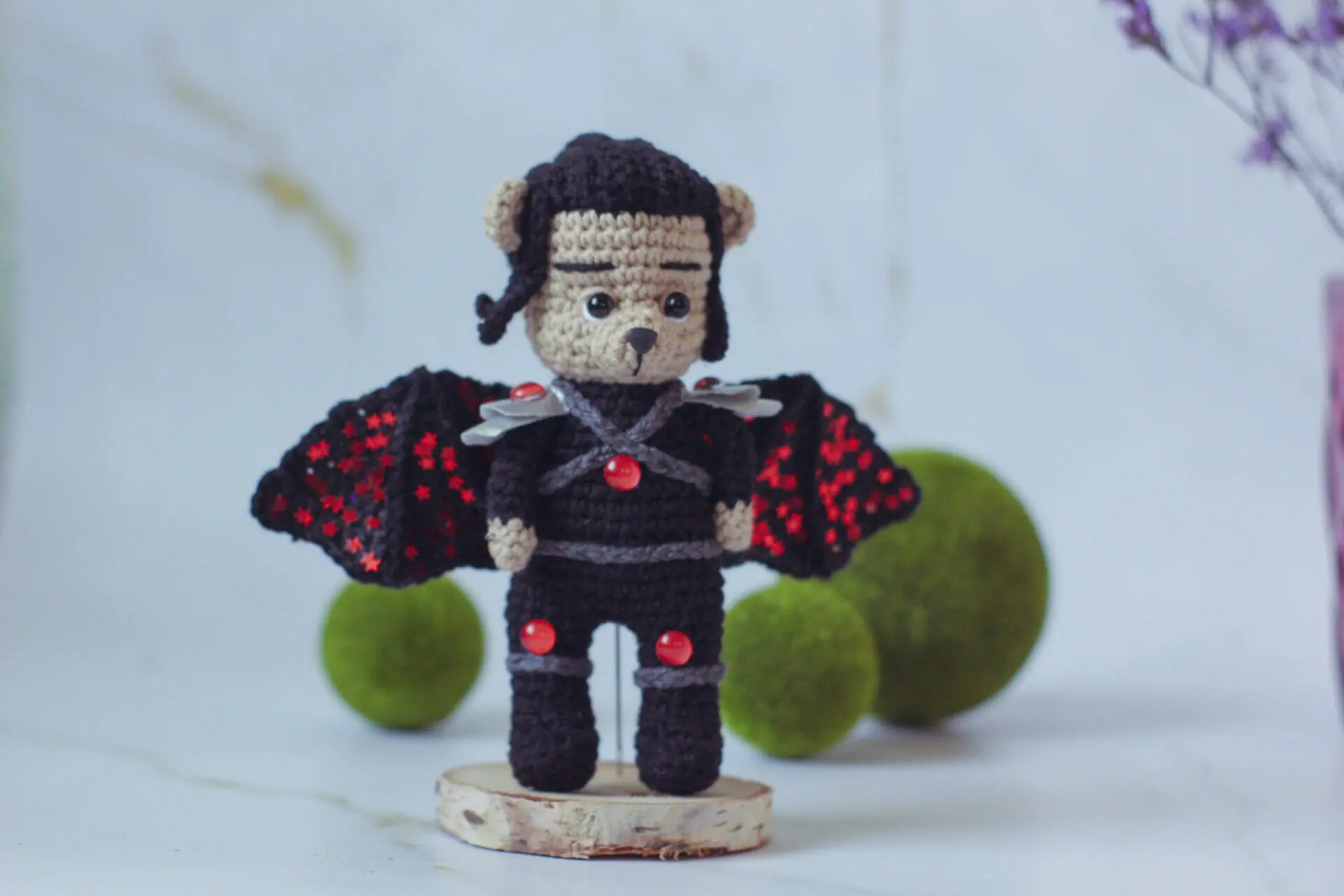 Collectible toy Cassian. Kingdom of thorns and roses. Collectible toy Cassian. Kingdom of thorns and roses.