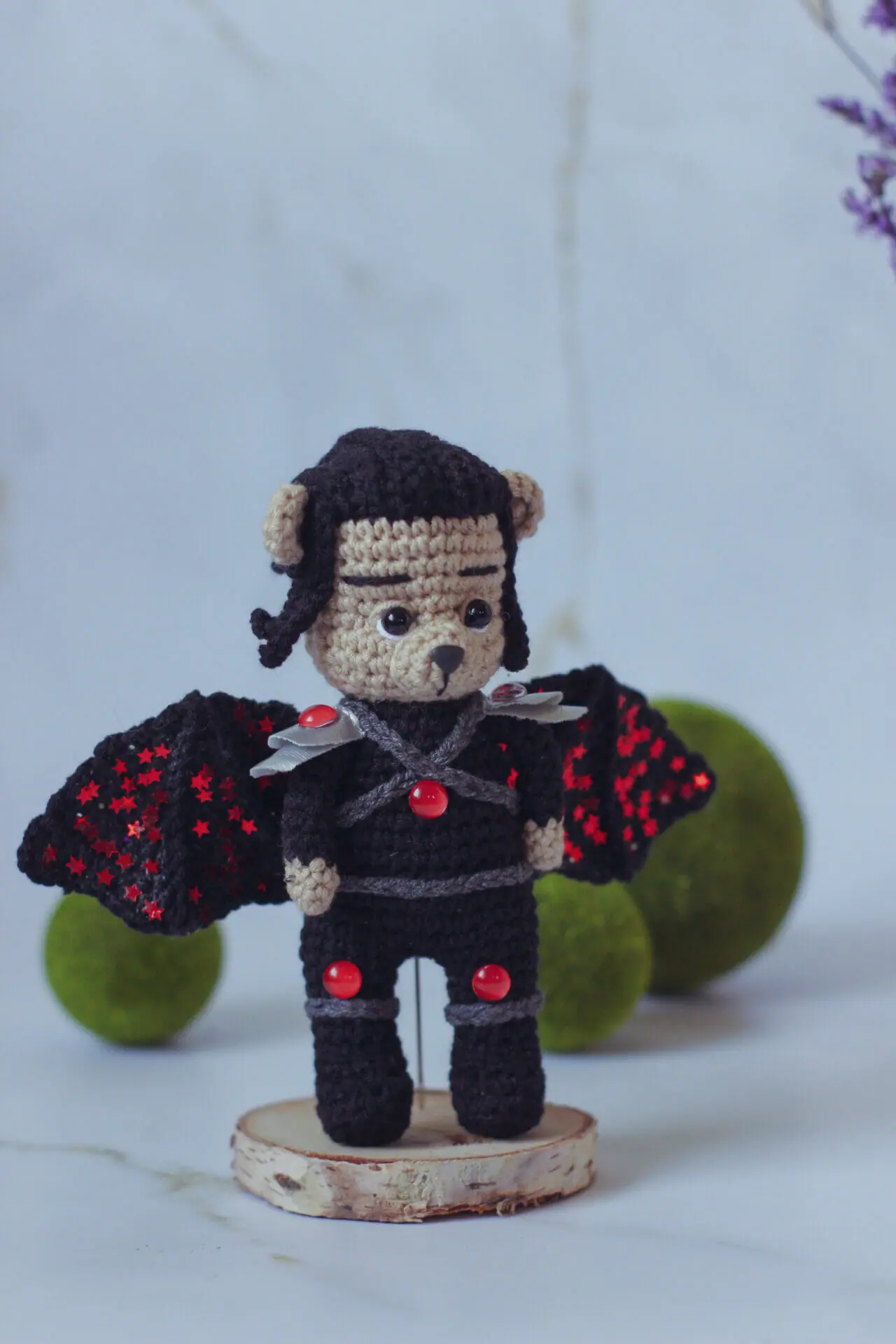 Collectible toy Cassian. Kingdom of thorns and roses. 4 Cassian