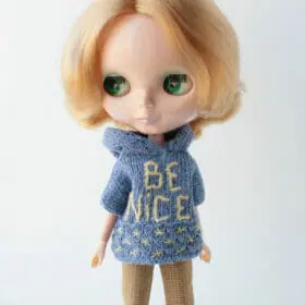 Blue t-shirt for Blythe doll