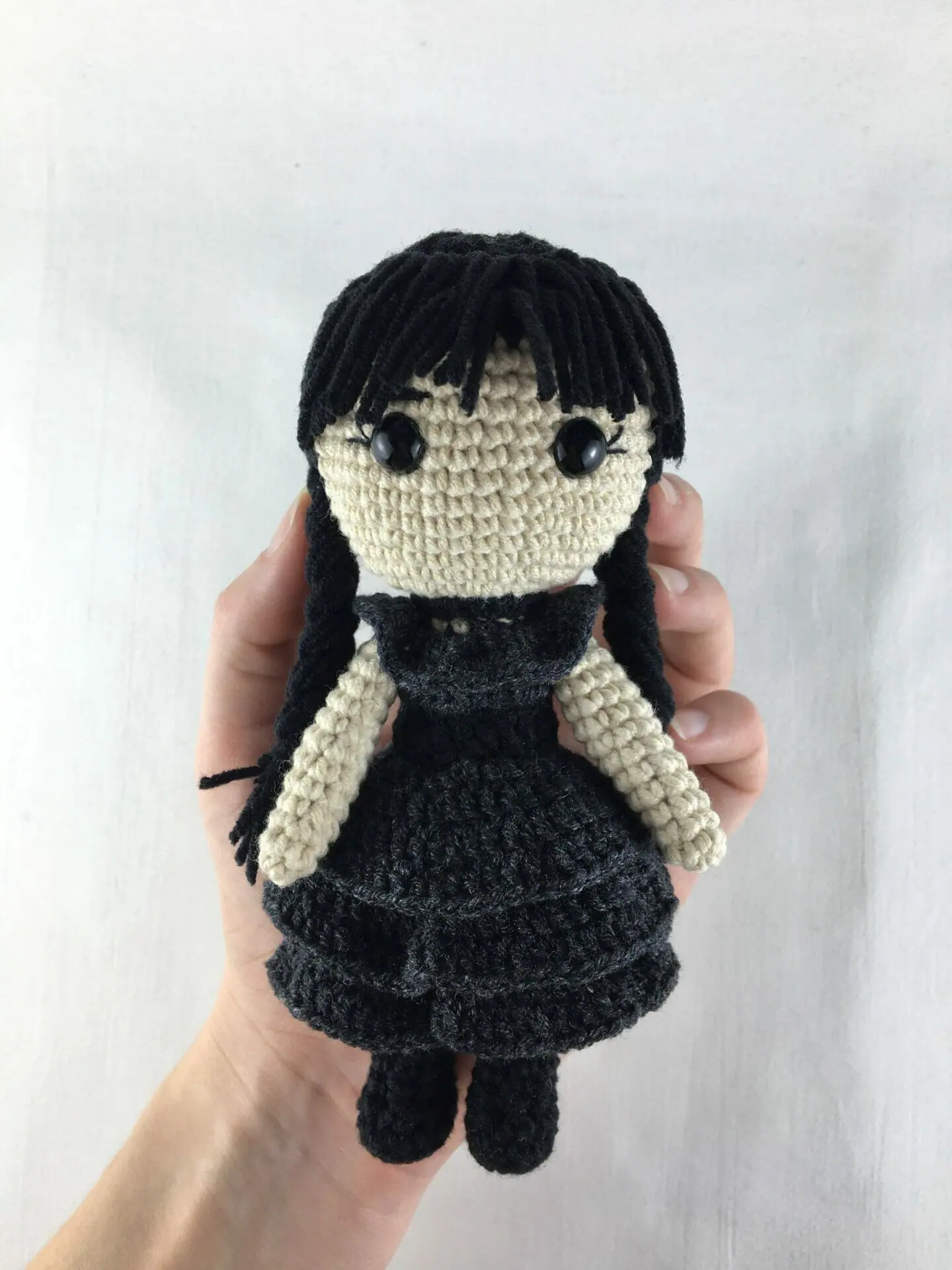 Wednesday crochet pattern PDF amigurumi, Halloween toy 2 Plush crochet Wednesday Addams amigurumi toy, inspired by The Addams Family, handmade pattern