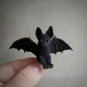 Night miniature bat toy
