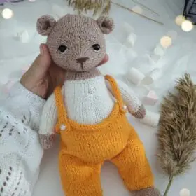 Spring bear knitting pattern. Classic teddy PDF English pattern