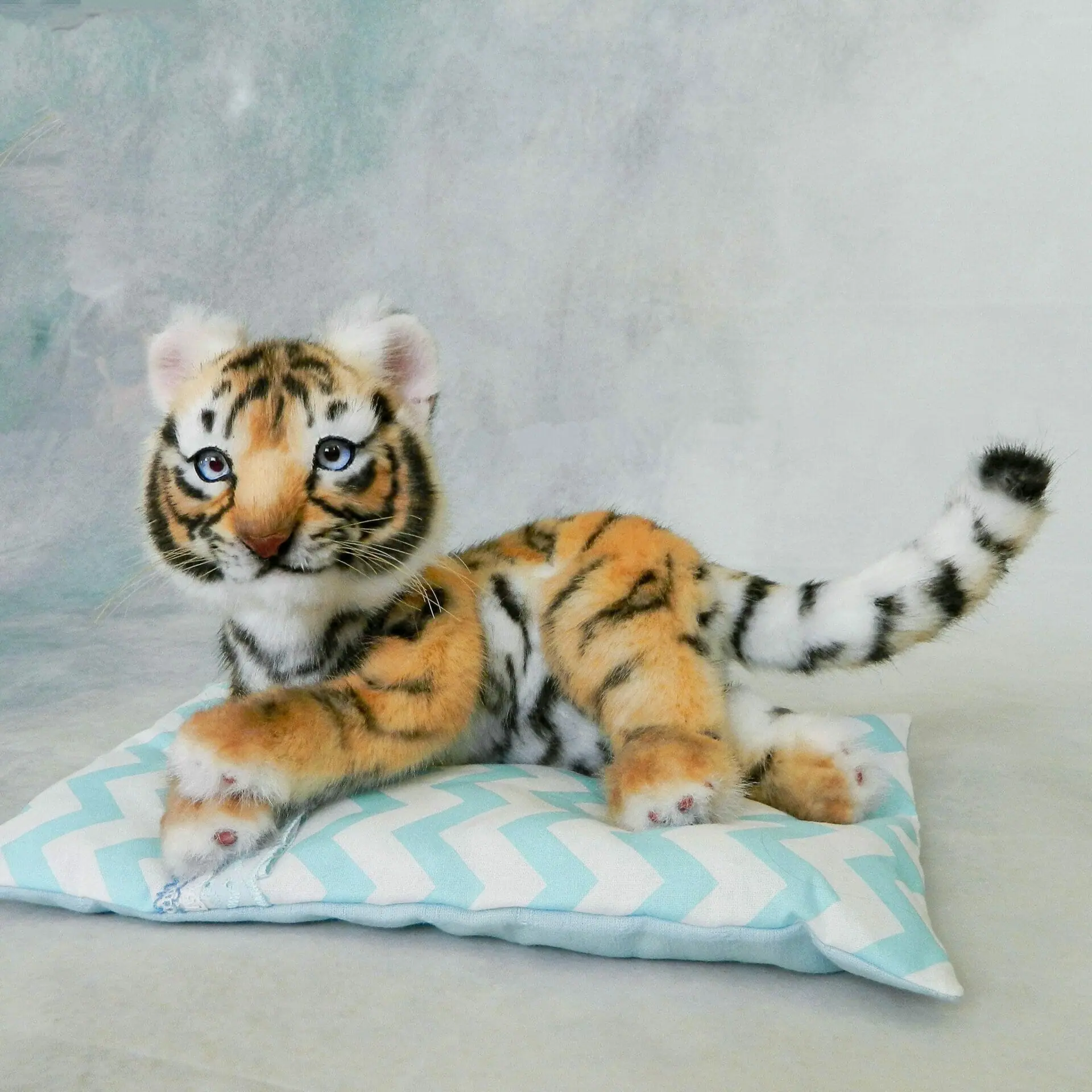 Realistic tiger stuffed animal online