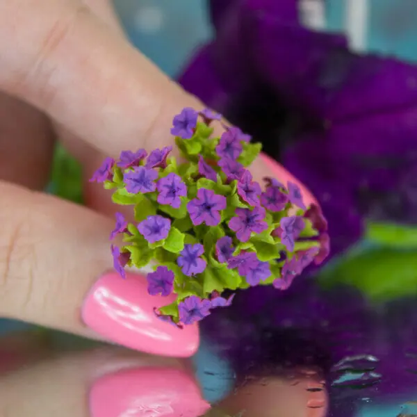 TUTORIAL Miniature petunia with air dry clay