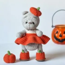 pumpkin bear in a dress