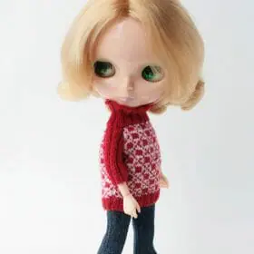 Blythe doll red white sweater model 1