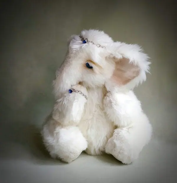 Infanta white elephant teddy