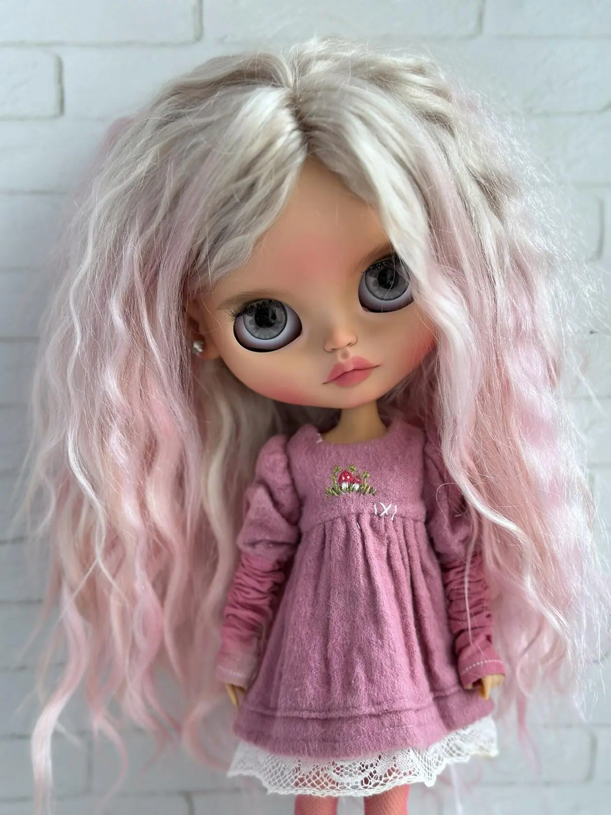 Pink to Violet UV Change Doll Hair for Rerooting Custom Dolls