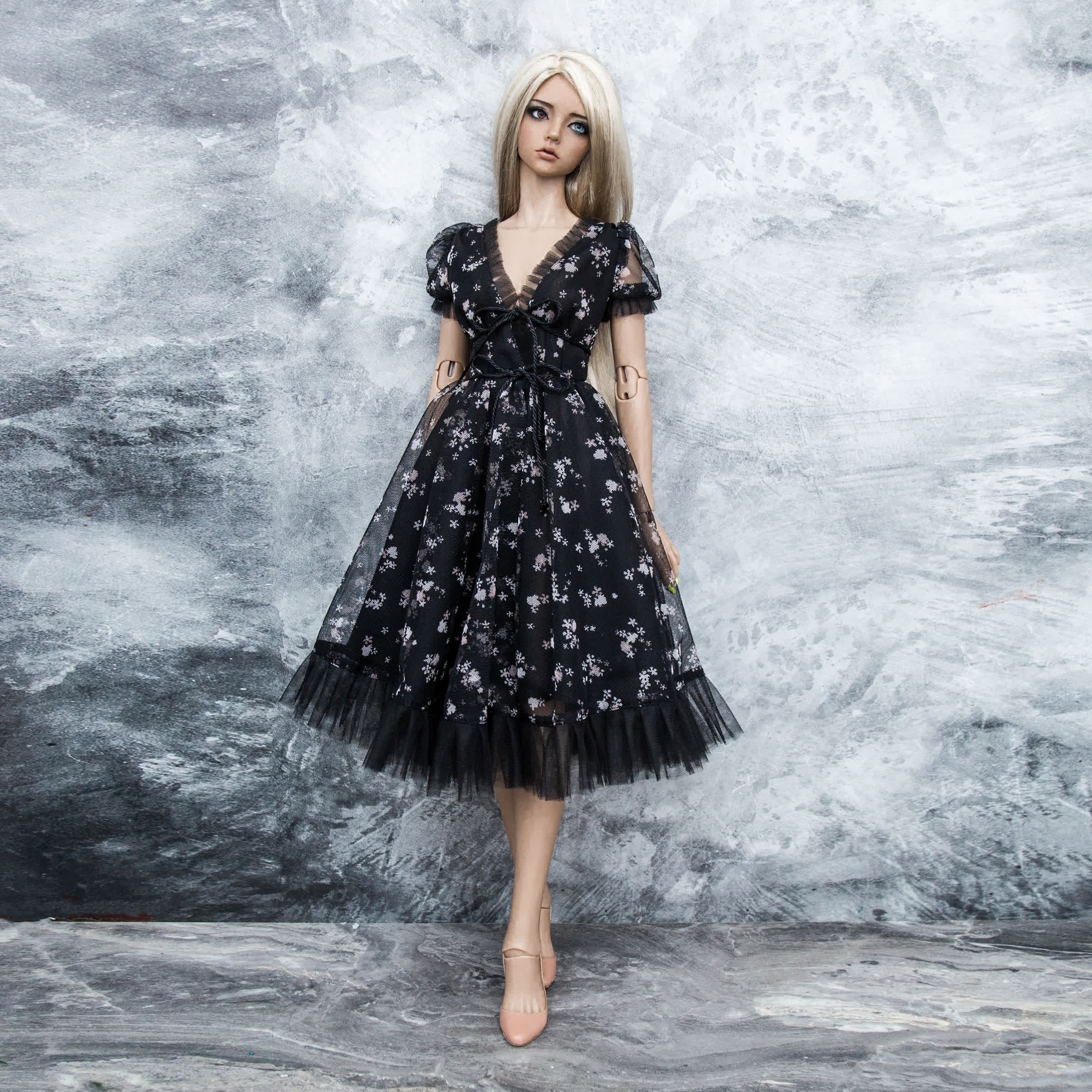 Black-Flowers Tulle Dress for 1/3 SD BJD (Iplehouse SiD 10 2