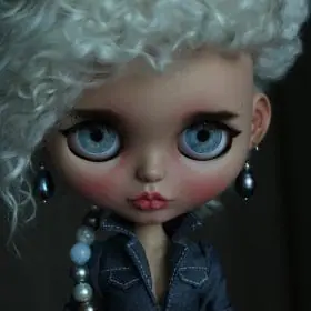custom blythe doll with curly hair