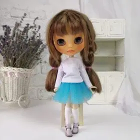 blythe-doll-tulle-turquoise-skirt