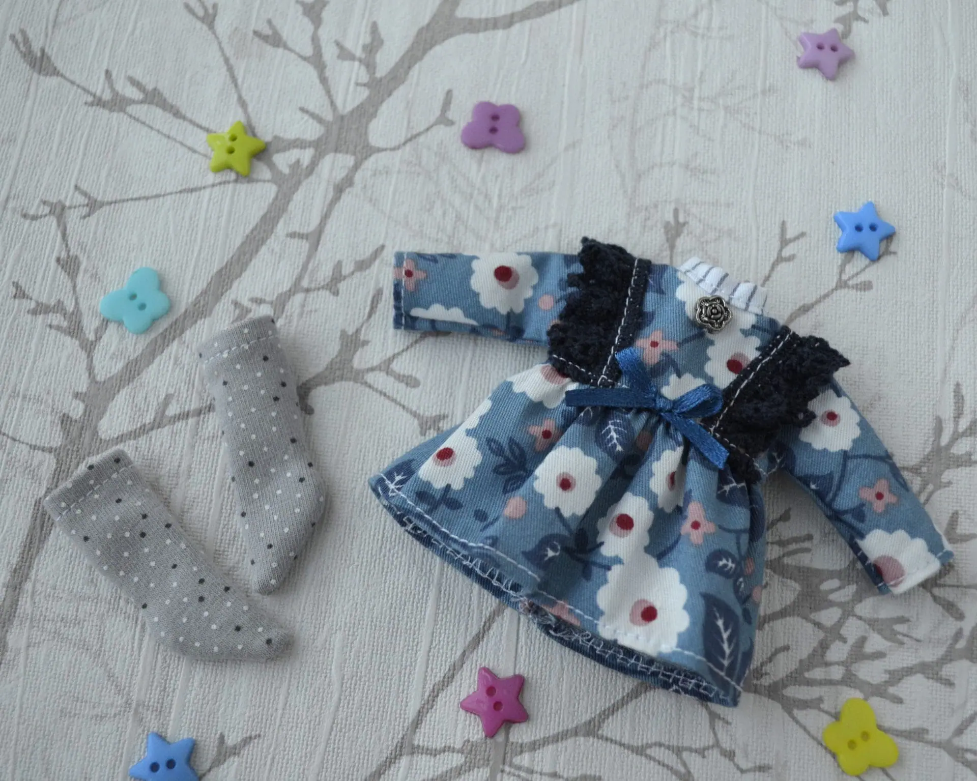 Meadowdolls twinkles, Pukifee Lati clothes, blue dress 1 Meadow twinkles, Pukifee clothes, Lati yellow doll outfit - navy blue dress5