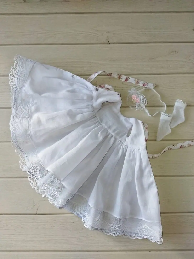 Flowers border smocked dress with hand embroidery 4 flowers border smocked dress with hand embroidery 4.jpg