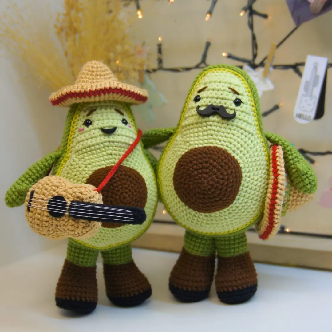 CROCHET PATTERN Mexican Avocado in sombrero with guitar 2 pdf crochet pattern 4.jpg