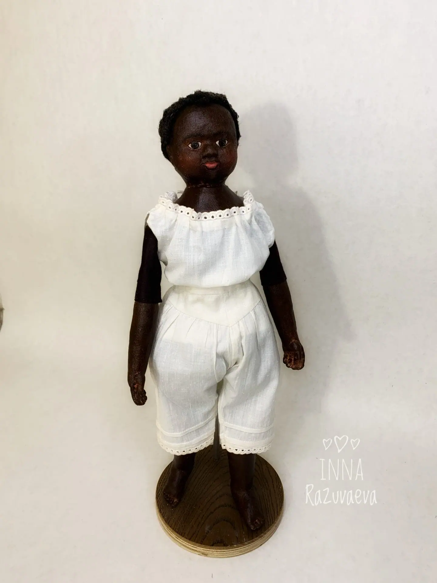 Izannah Walker reproduction black doll 3 palge4783.jpg