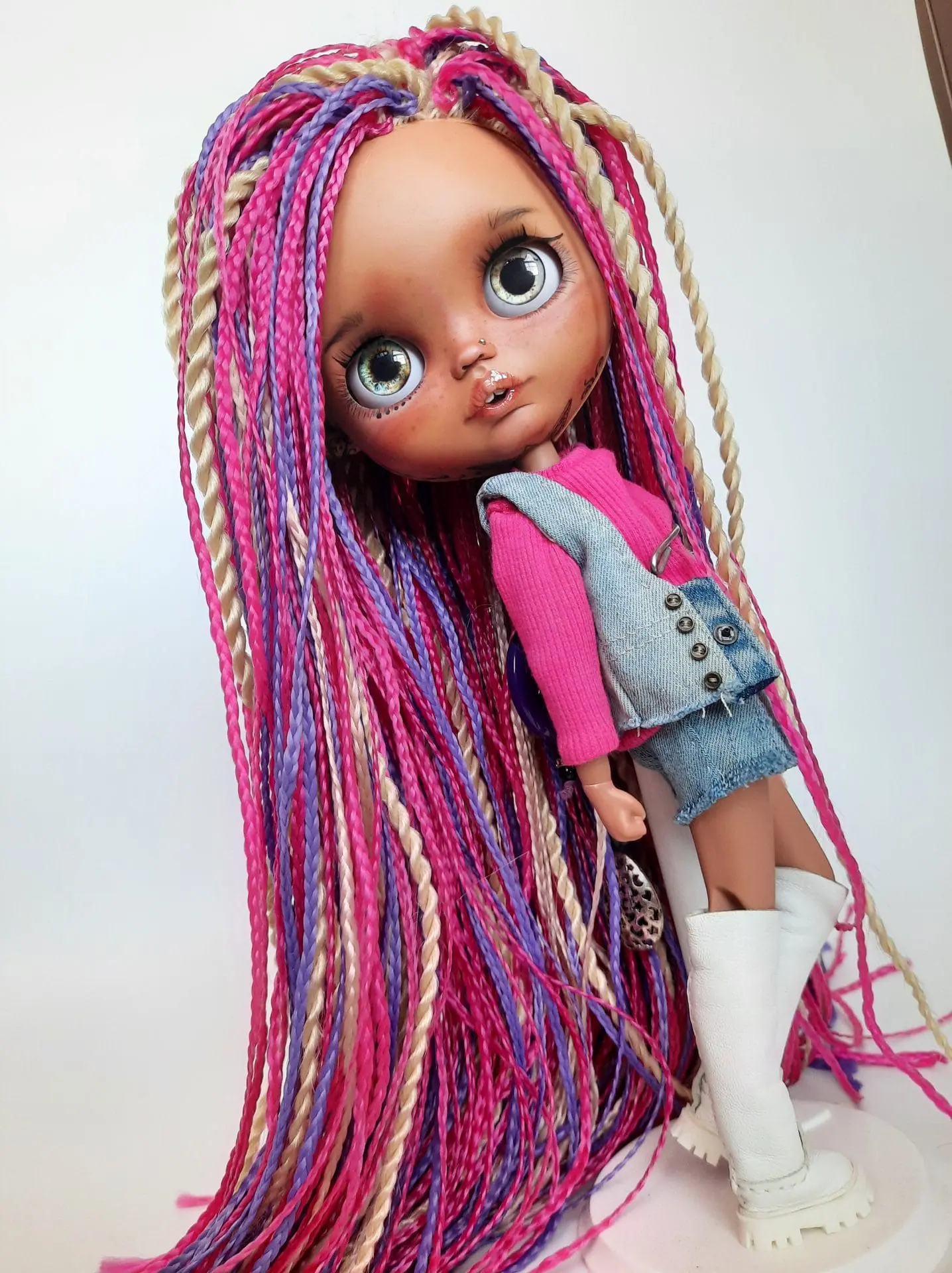 Afro blythe doll Ethnic doll Afro princess Mulatto tatoo doll Afro braids 5 20240329 130826.jpg