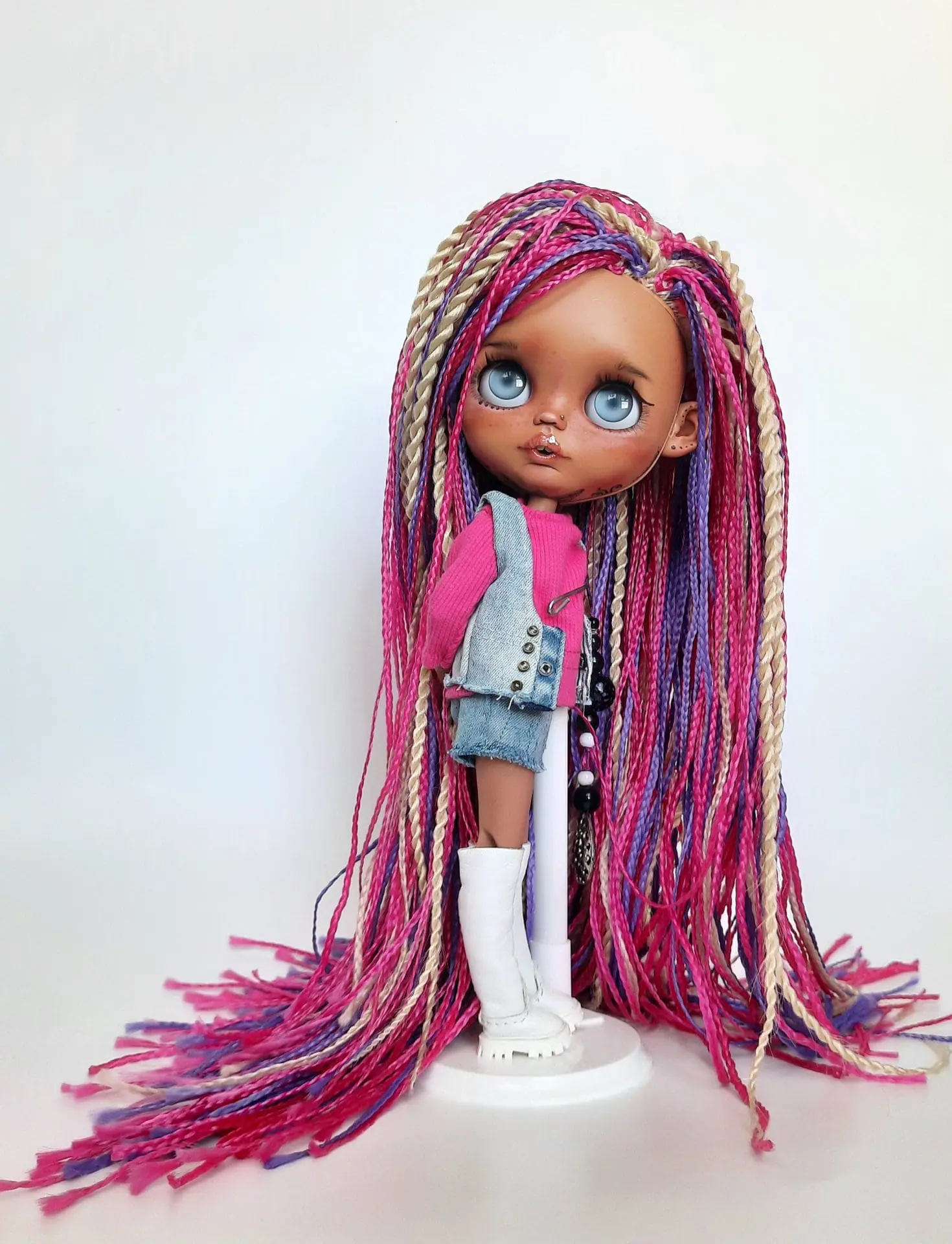 Afro blythe doll Ethnic doll Afro princess Mulatto tatoo doll Afro braids 2 20240329 131320.jpg