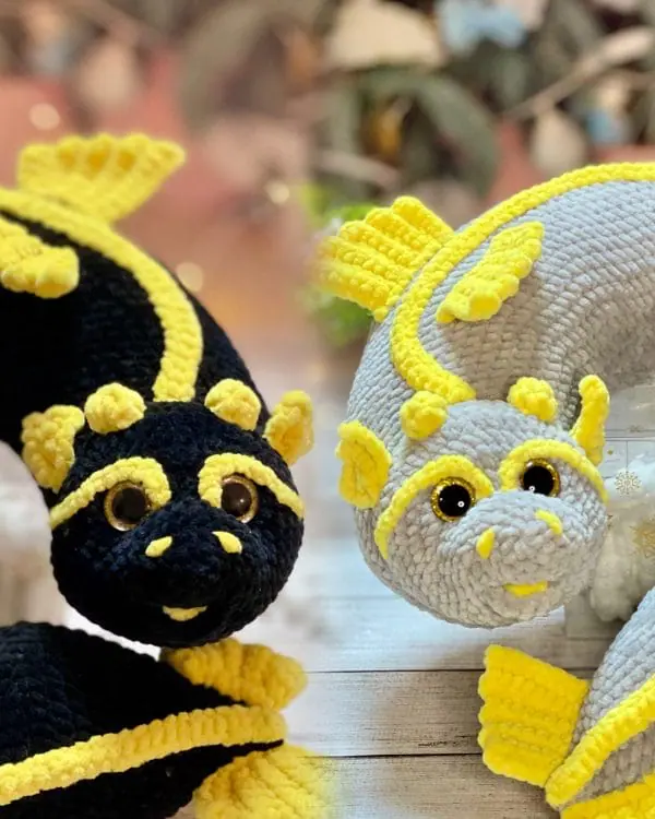 Pattern crochet pillow dragon