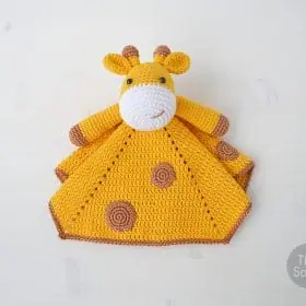 Giraffe Lovey Crochet Pattern by Tillysome