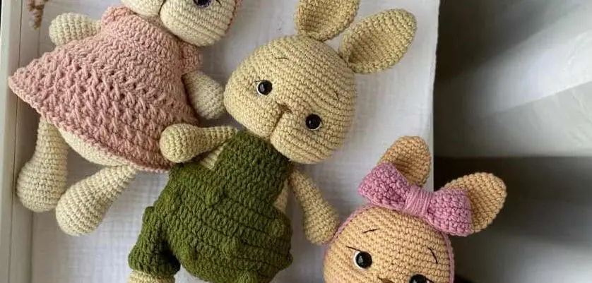 Crochet and knitting patterns