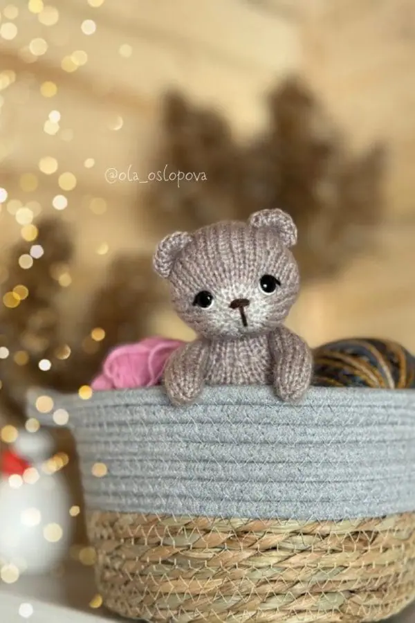 Knitting pattern bear .