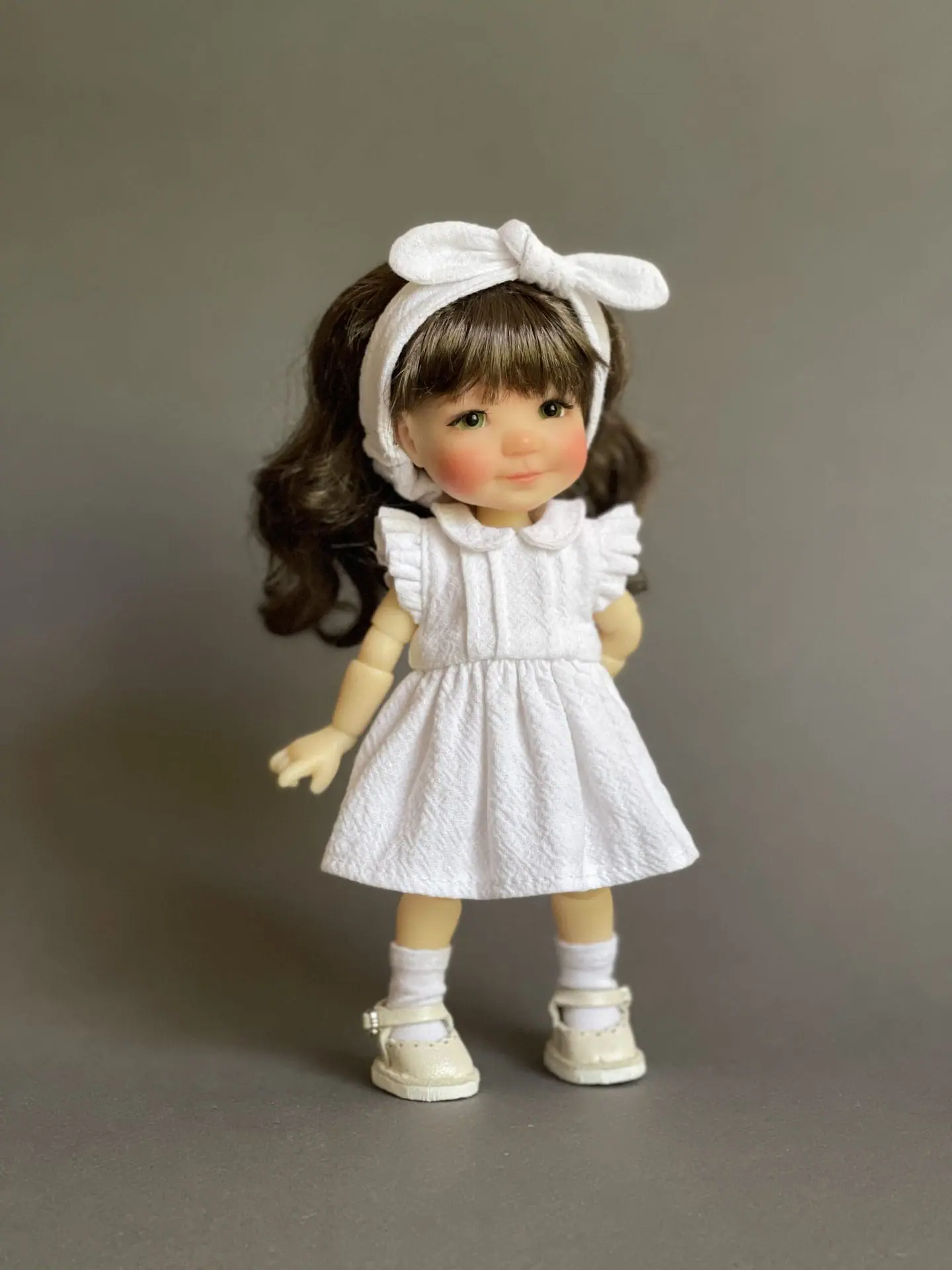 Dress, socks and a headdress for Twinkles Meadowdolls 6 img 9145.jpeg
