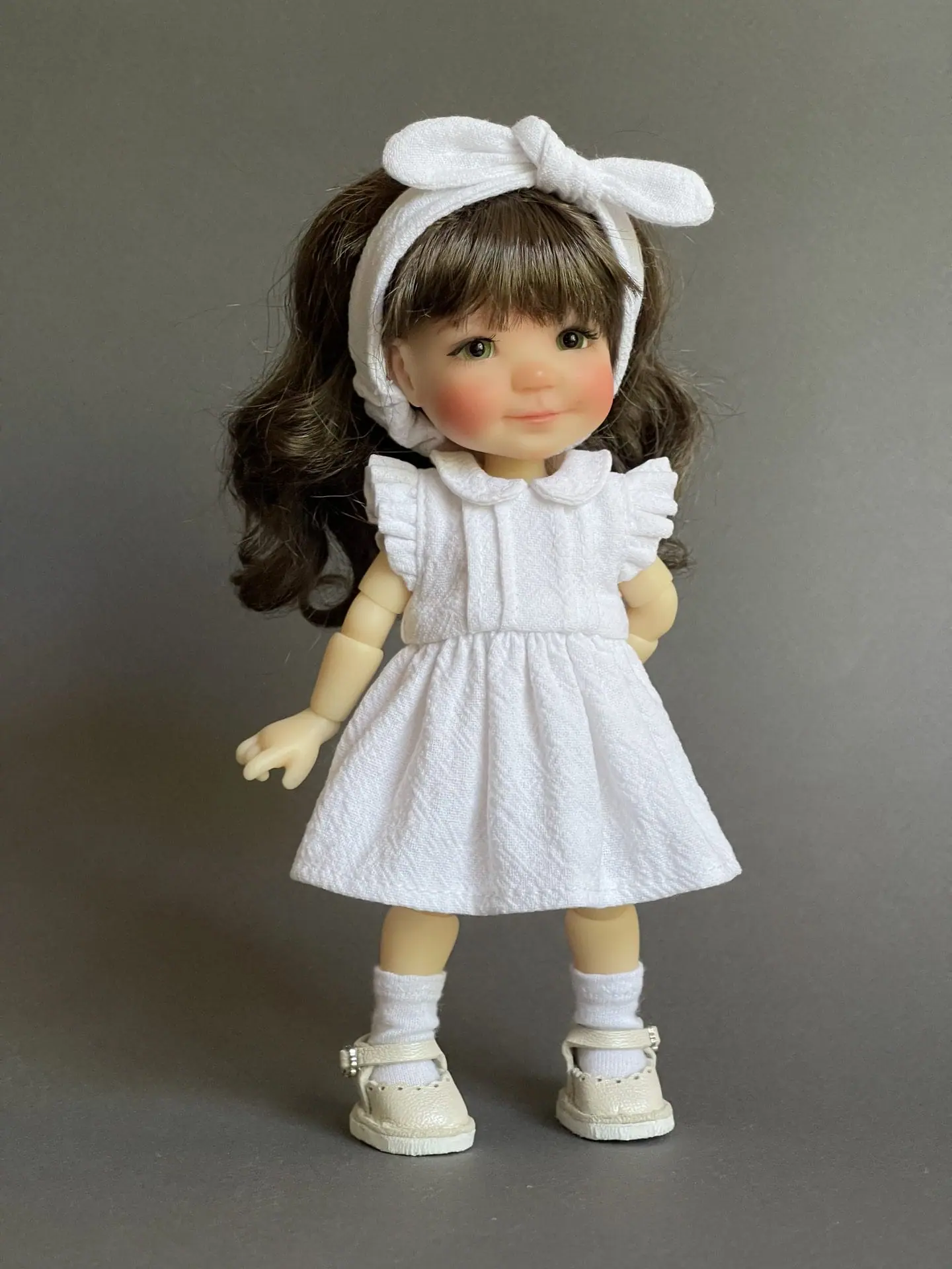 Dress, socks and a headdress for Twinkles Meadowdolls 7 img 9148.jpeg