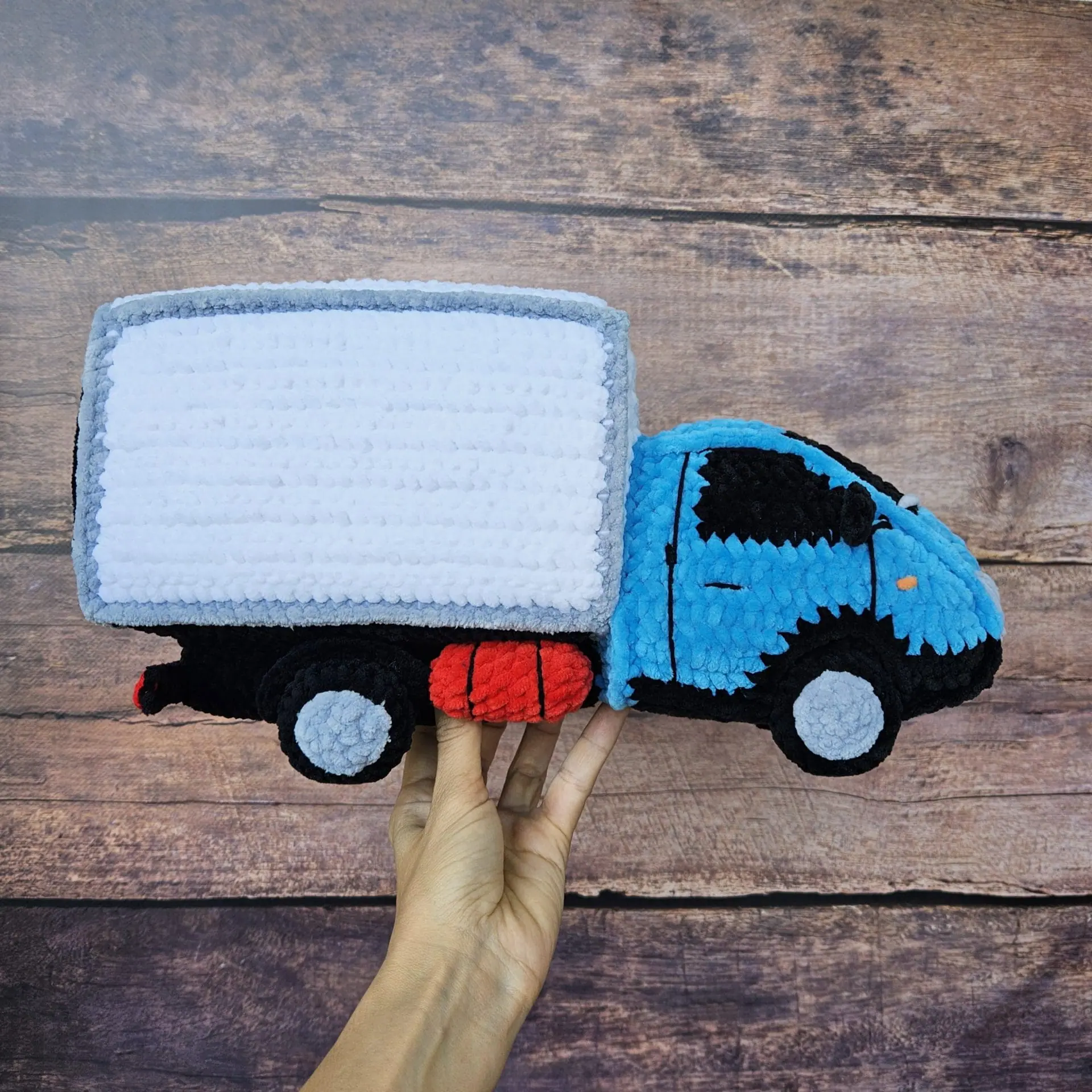 CROCHET BOX TRUCK PATTERN, Amigurumi delivery truck 11 Crochet Box truck pattern