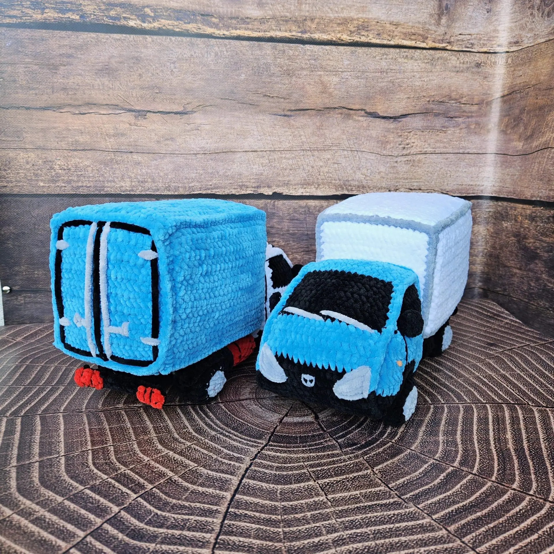 CROCHET BOX TRUCK PATTERN, Amigurumi delivery truck 8 Crochet Box truck pattern