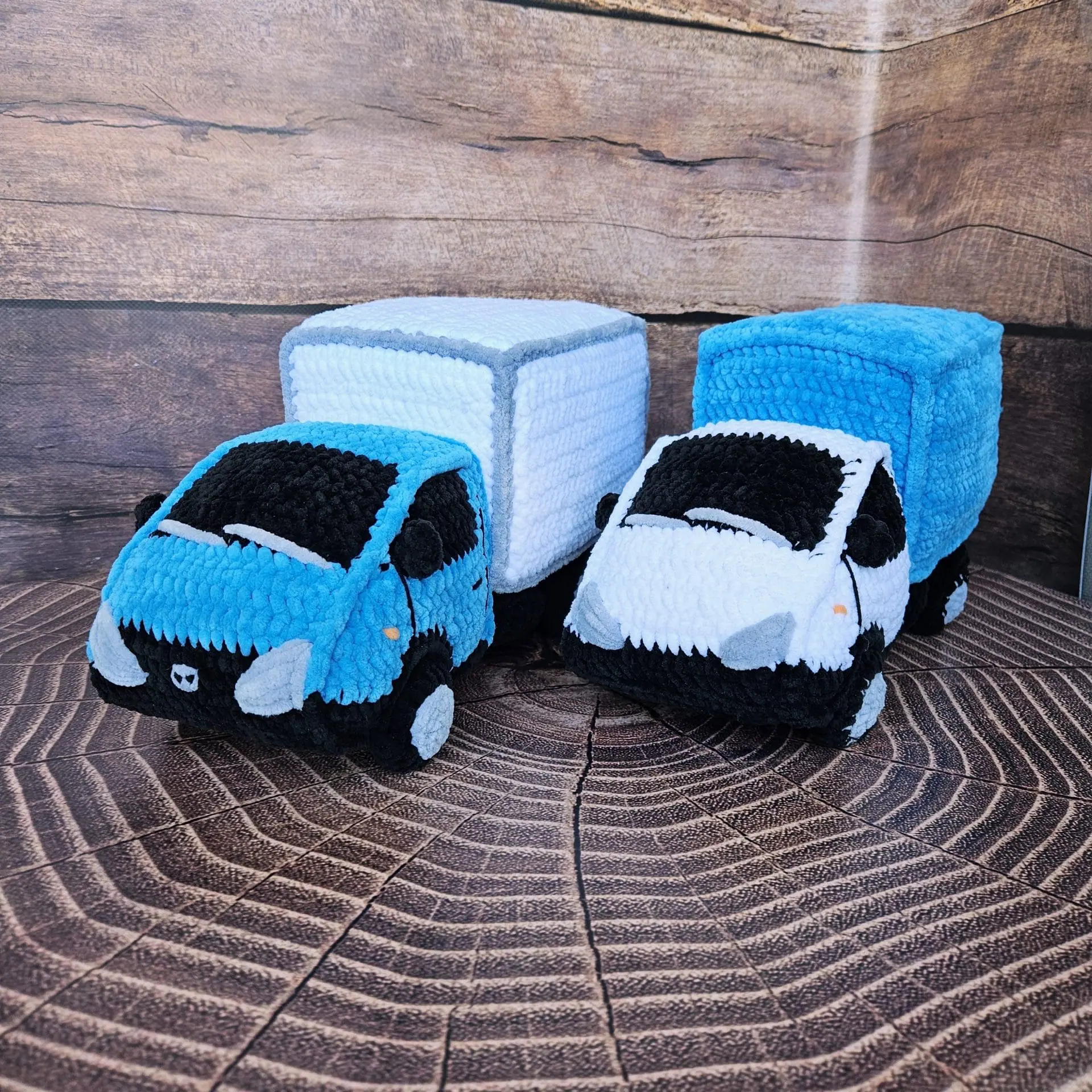 CROCHET BOX TRUCK PATTERN, Amigurumi delivery truck 7 Crochet Box truck pattern