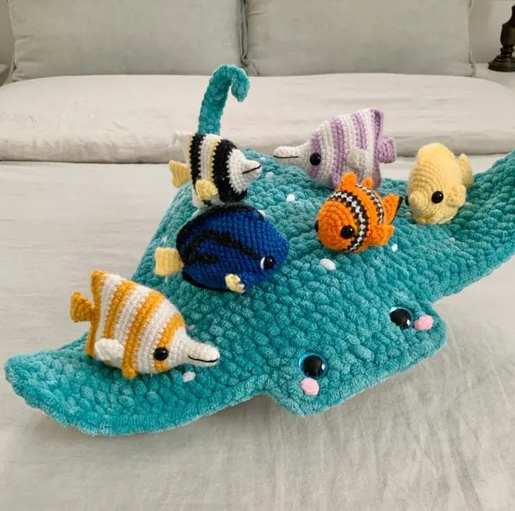 Mega Ray and 7 Sea Friends crochet Patterns 1 6 2.jpg