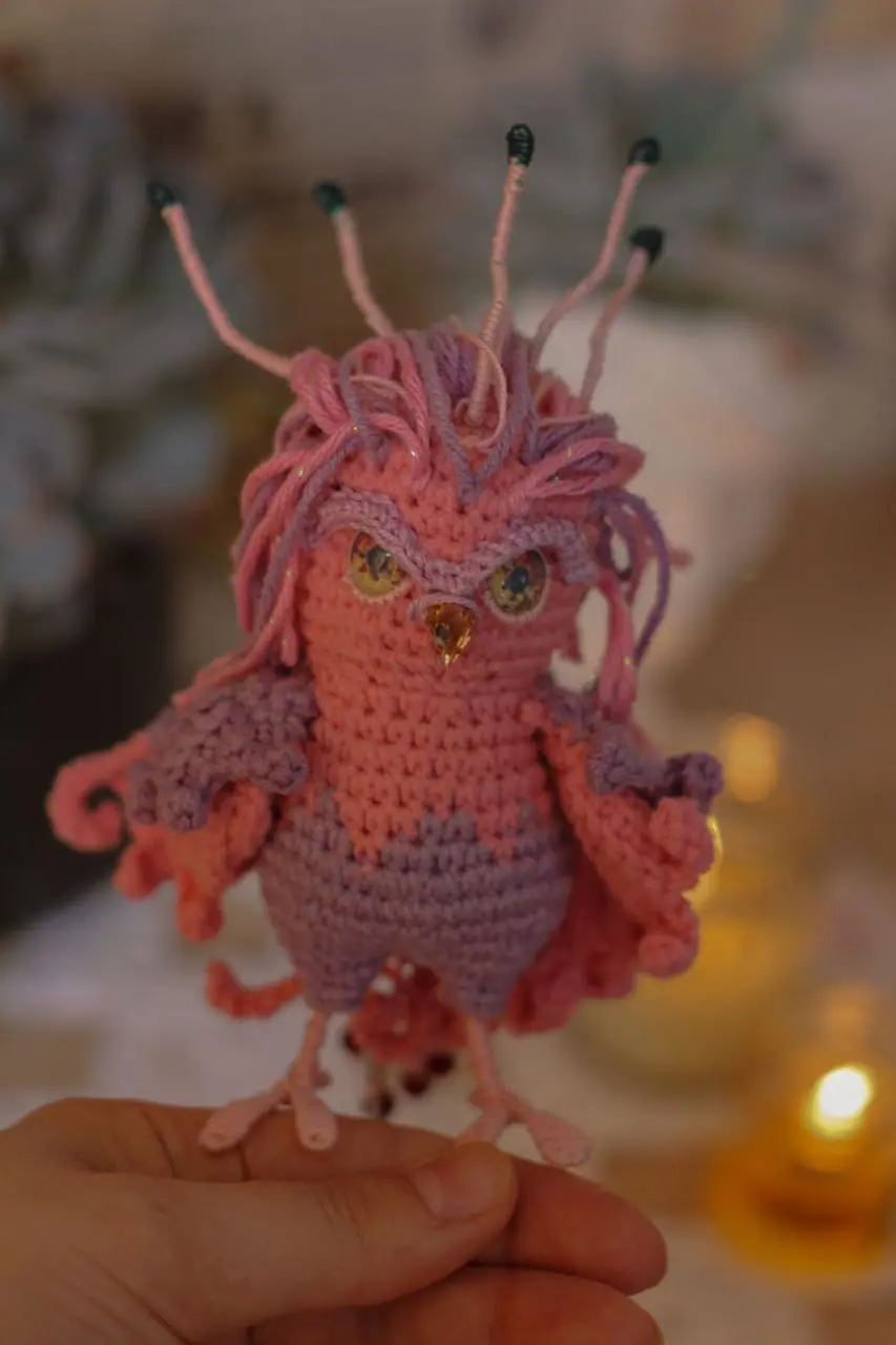 A collectible Fwooper toy. A fantastic animal. 1 Fwooper