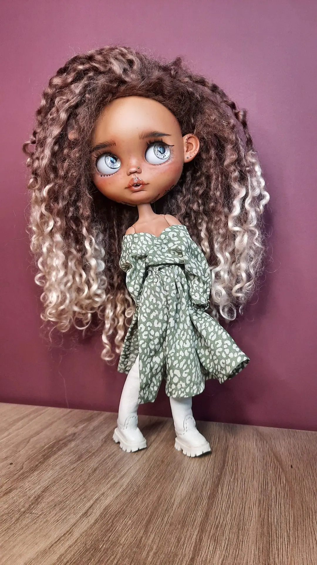 Afro blythe doll Ethnic doll Afro princess Mulatto tatoo doll 1 1000052501 01.jpeg
