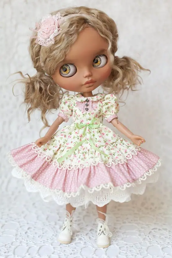 Blythe dress pattern & sewing tutorial, clothes for dolls