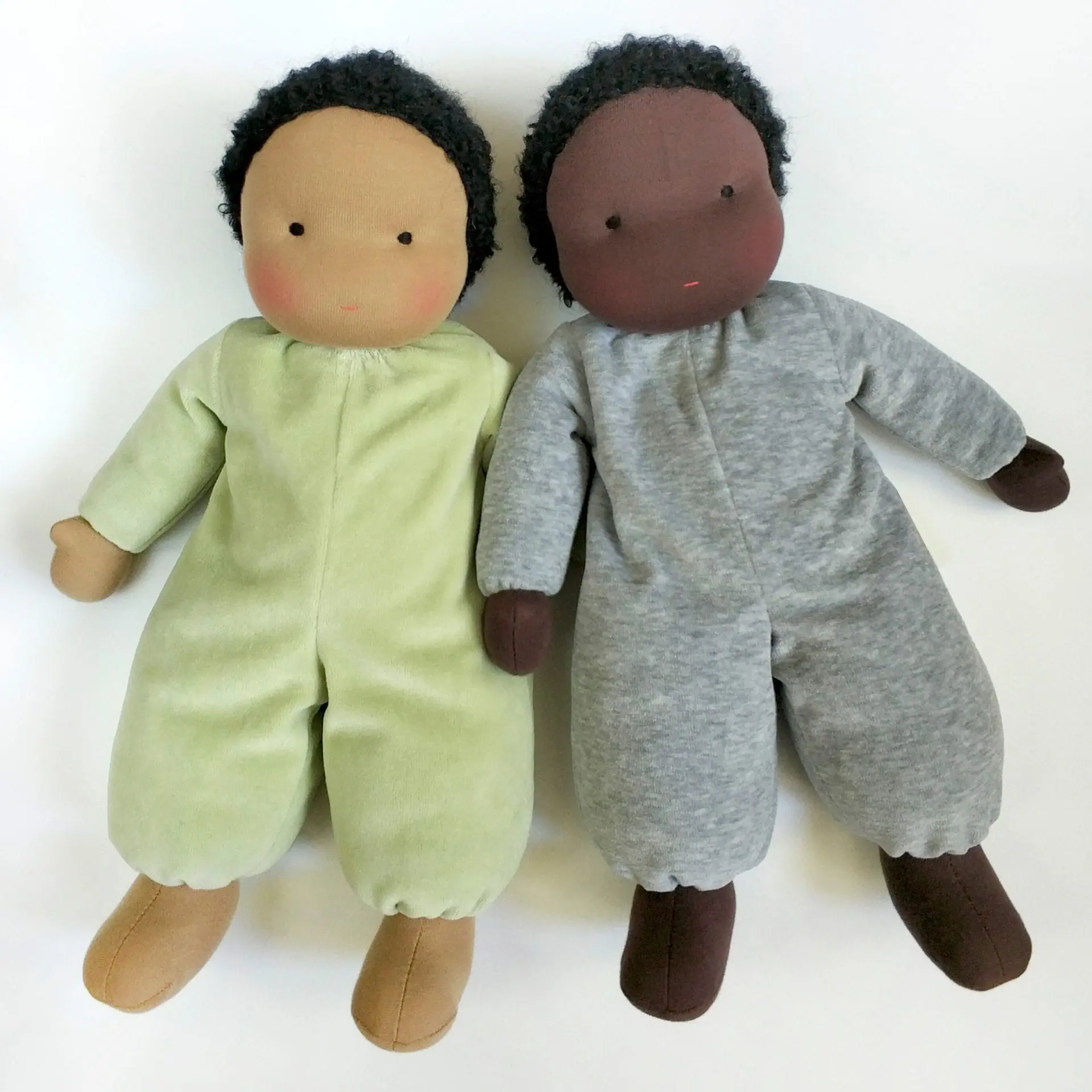DIY Waldorf cuddly doll 13 inch (33 cm) tall. PDF sewing pattern 4 DIY Waldorf cuddly doll 13 inch (33 cm) tall. PDF sewing pattern and tutorial.