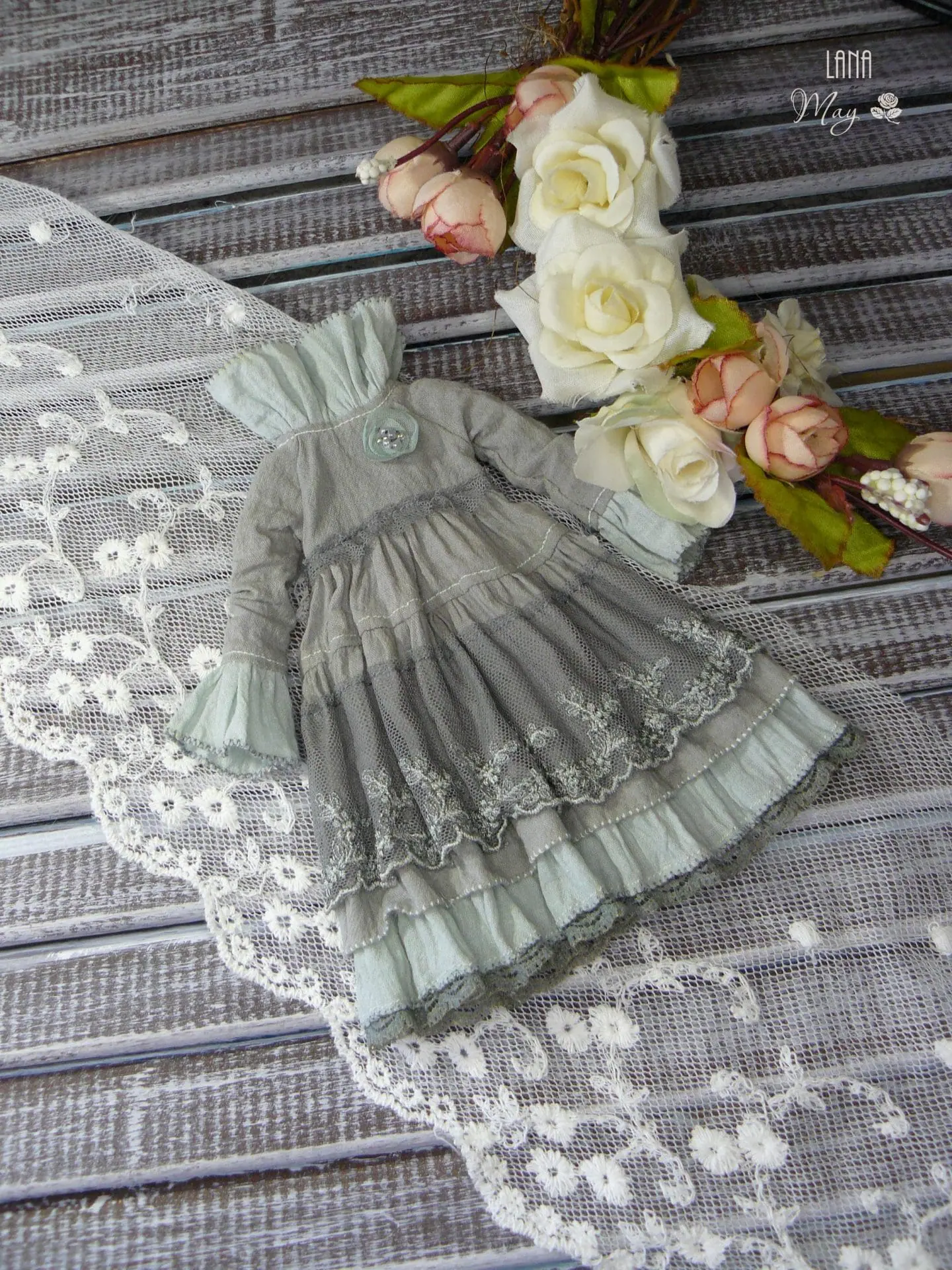 Blythe dress in vintage style, hand-dyed fabrics 1 serbiruz1.jpg
