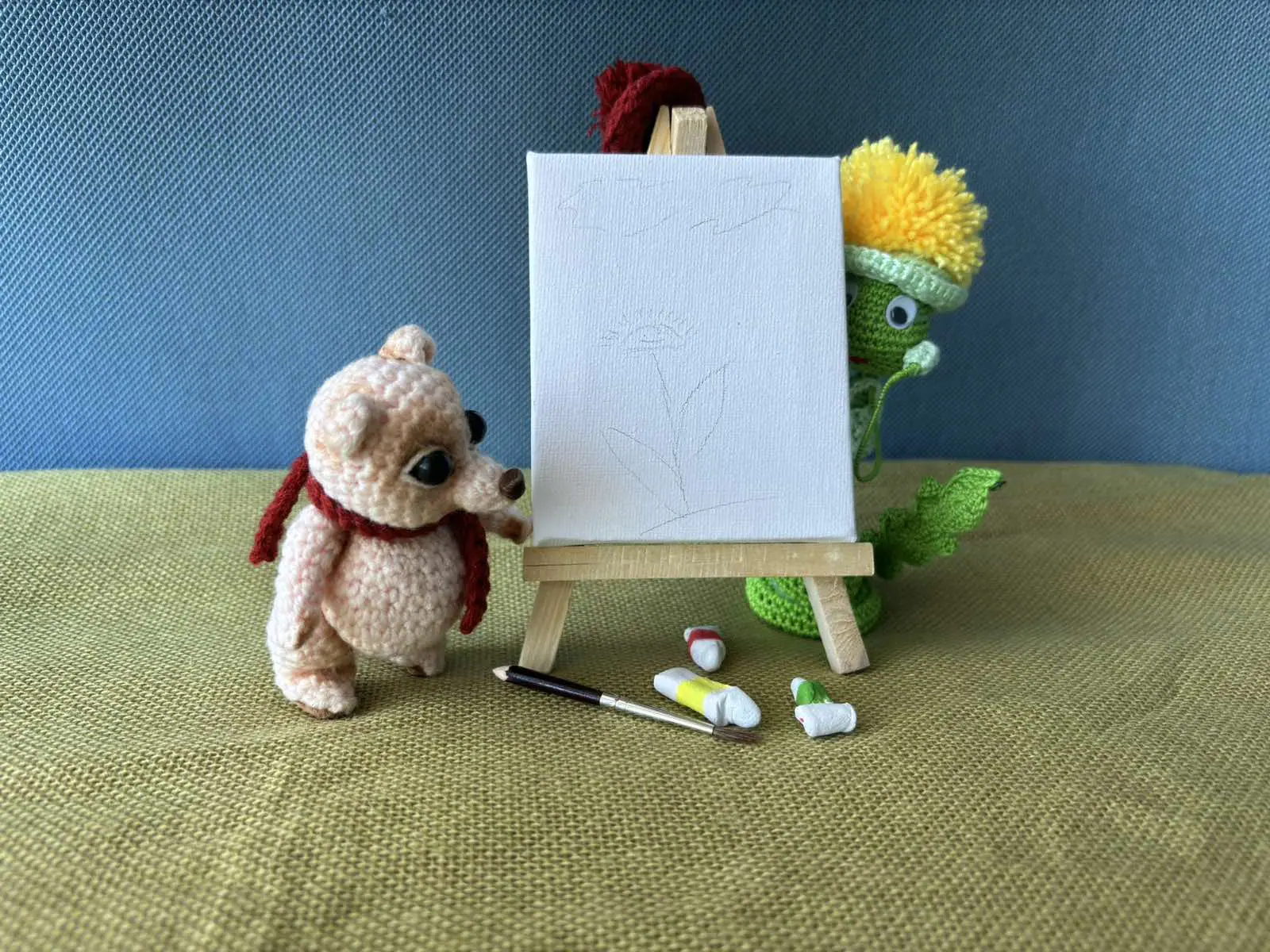 The bear-artist and his friend Oduvan. miniature 8 14.jpg