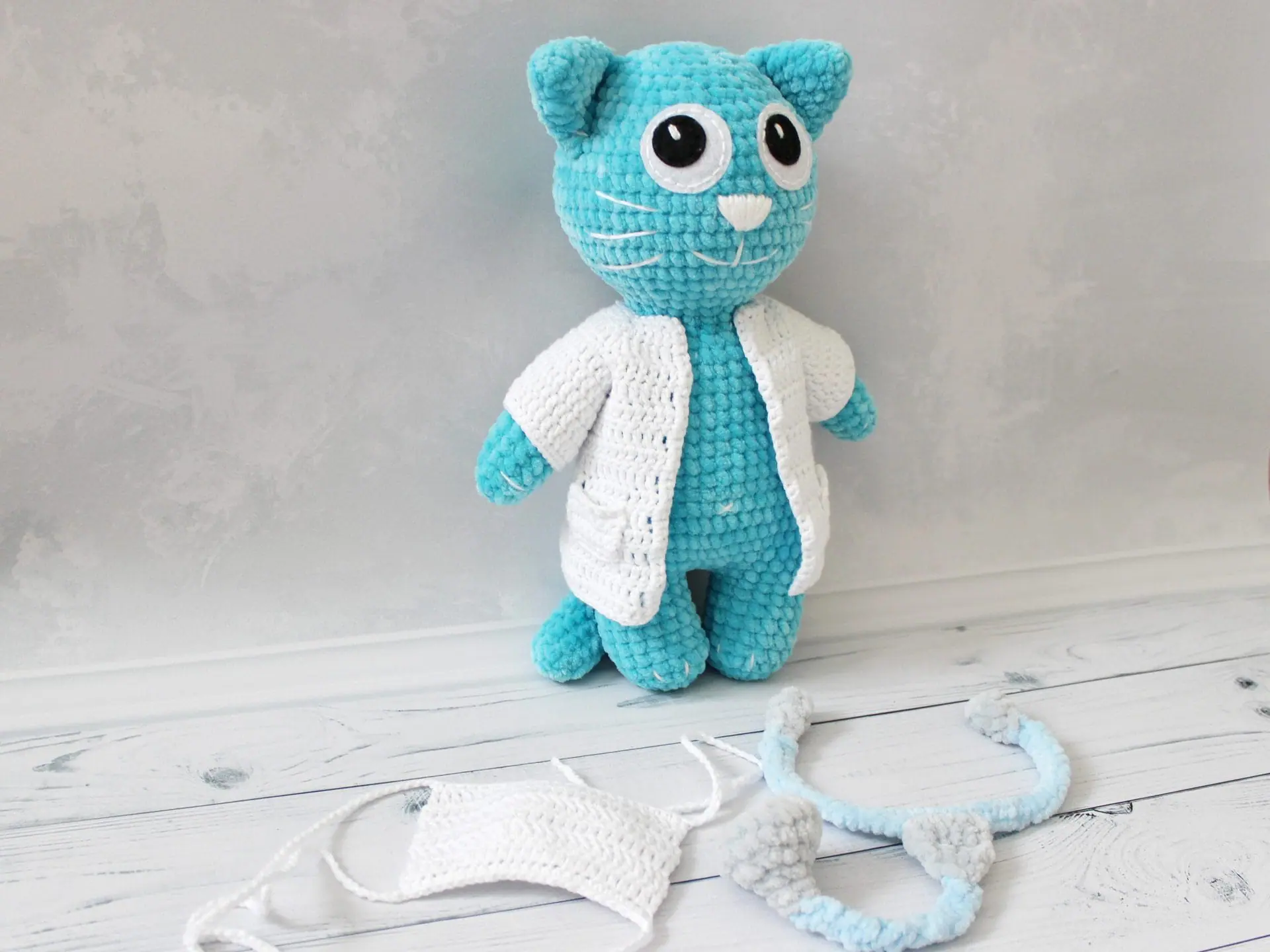 CROCHET PATTERN Cat toy Medical doll toy - Amigurumi tutorial - DailyDoll  Shop, image size:1920x1440
