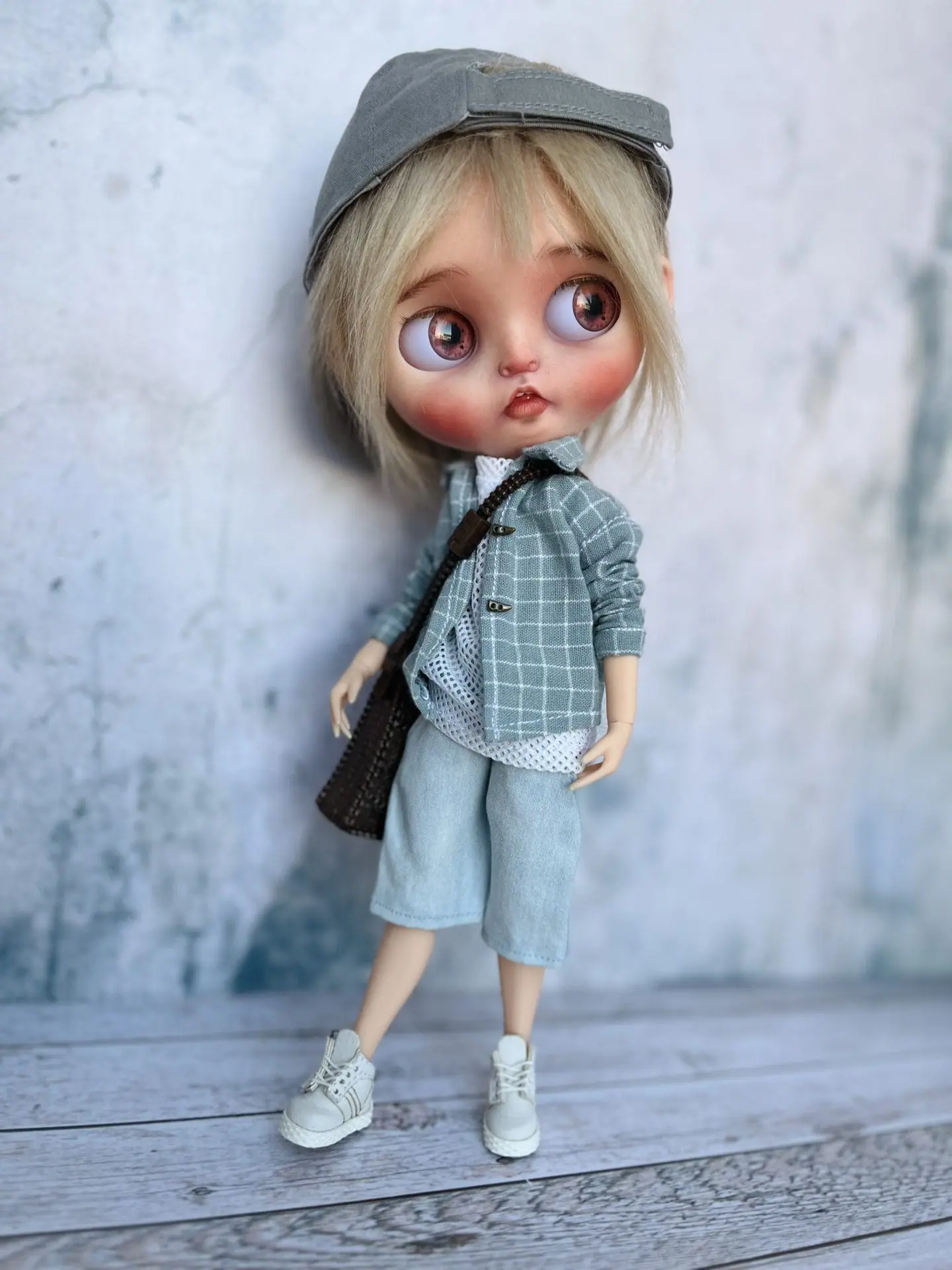 custom blythe with natural purple hair, articulated body
