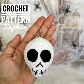 CROCHET PATTERN Keychain Skull toy Halloween Amigurumi tutorial