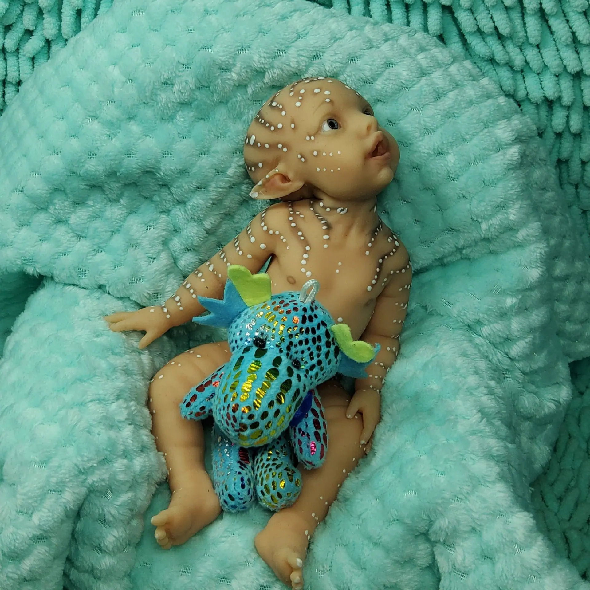 Amazing silicone avatar baby boy 9 inches